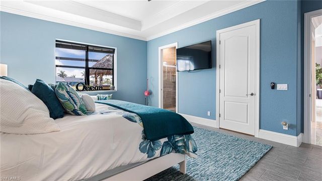 101 SW 39th PL, Cape Coral, FL 33991