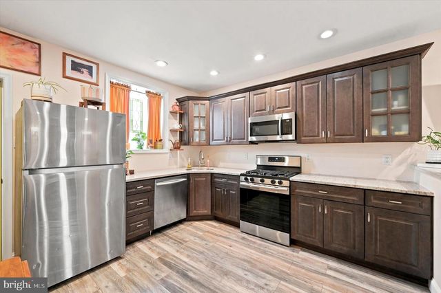 2713 CROYDON ST, Philadelphia, PA 19137
