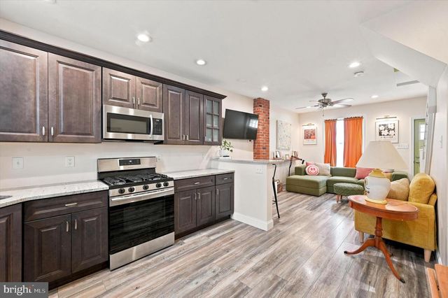 2713 CROYDON ST, Philadelphia, PA 19137