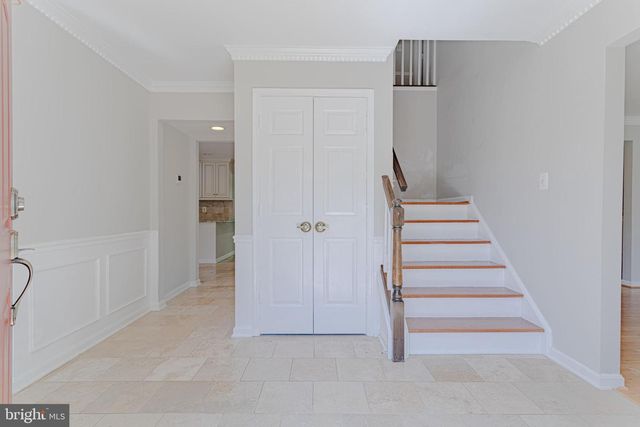 11778 HOLLYVIEW DR, Great Falls, VA 22066