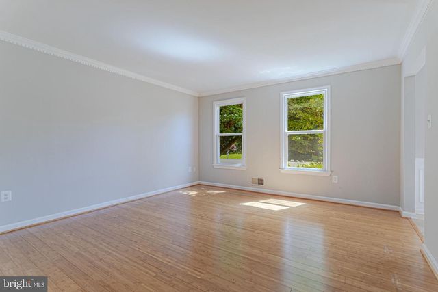 11778 HOLLYVIEW DR, Great Falls, VA 22066