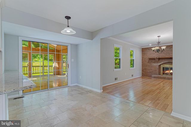 11778 HOLLYVIEW DR, Great Falls, VA 22066