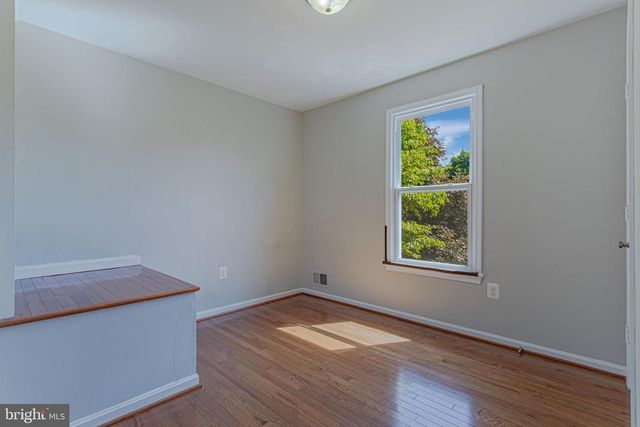 11778 HOLLYVIEW DR, Great Falls, VA 22066