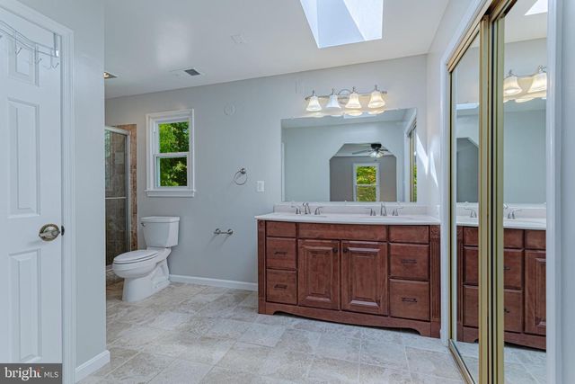 11778 HOLLYVIEW DR, Great Falls, VA 22066