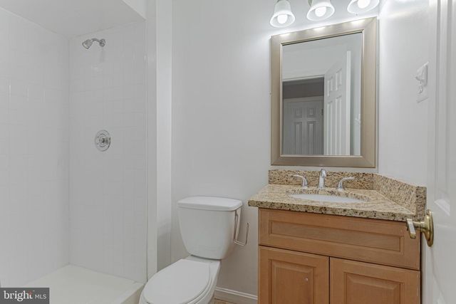 11778 HOLLYVIEW DR, Great Falls, VA 22066