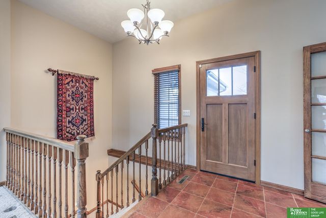 909 Rawhide Road, Papillion, NE 68046