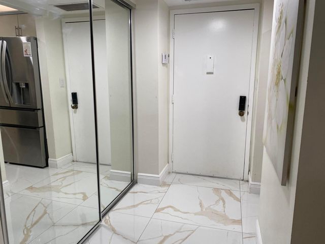 7001 Environ Boulevard 403, Lauderhill, FL 33319