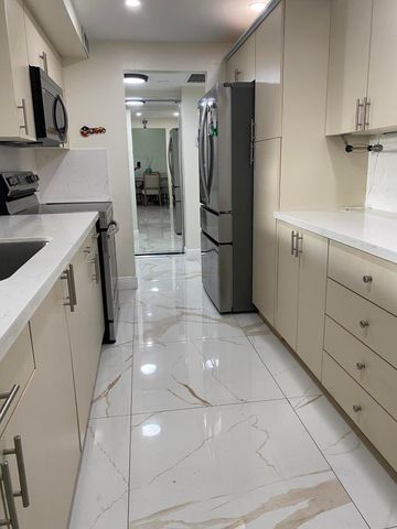 7001 Environ Boulevard 403, Lauderhill, FL 33319