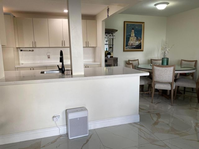 7001 Environ Boulevard 403, Lauderhill, FL 33319