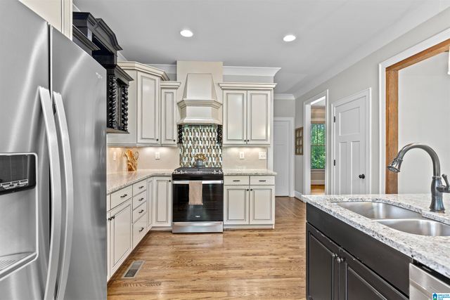 201 ANNA CREEK DRIVE, Helena, AL 35080