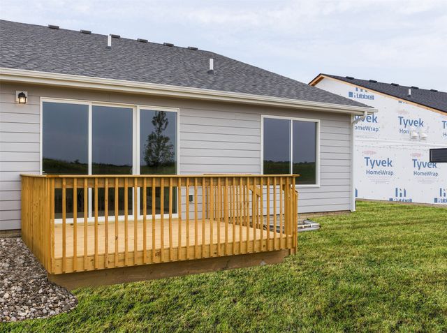 1602 Garland Avenue, Norwalk, IA 50211