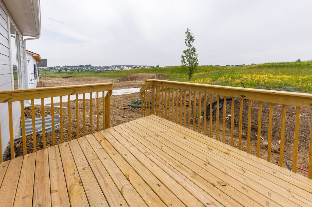 1602 Garland Avenue, Norwalk, IA 50211