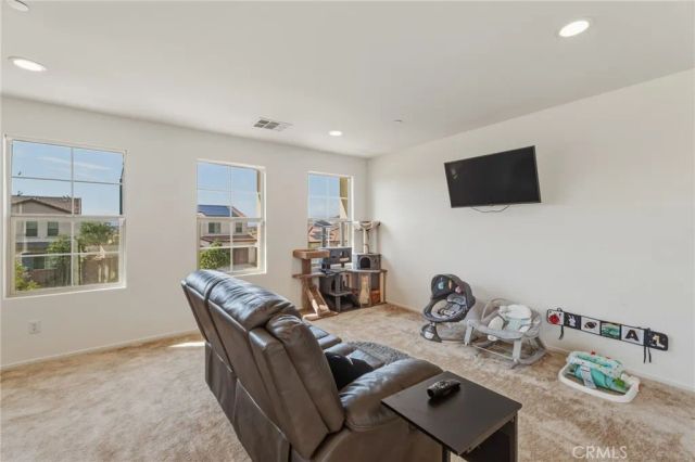 575 Feeder, Hemet, CA 92543