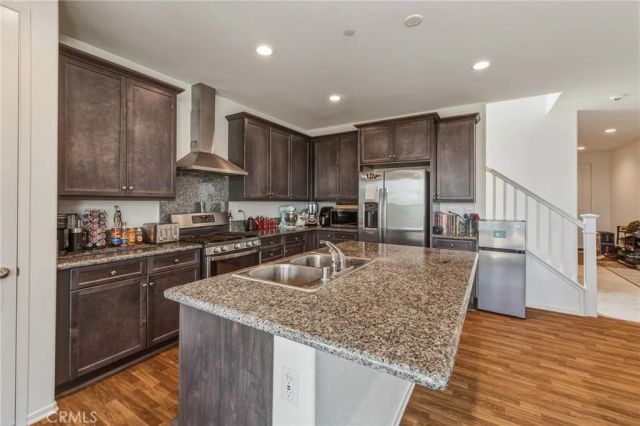 575 Feeder, Hemet, CA 92543