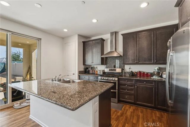 575 Feeder, Hemet, CA 92543