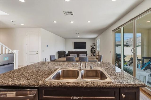 575 Feeder, Hemet, CA 92543