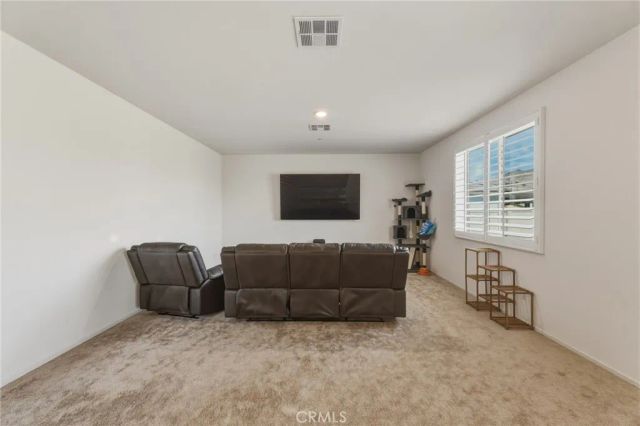 575 Feeder, Hemet, CA 92543
