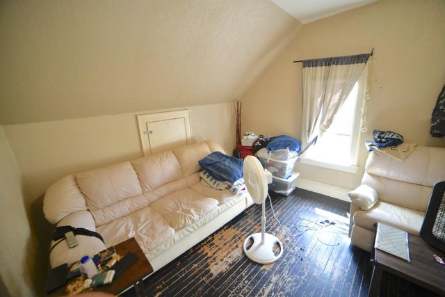 2012 W Burleigh STREET, Milwaukee, WI 53206