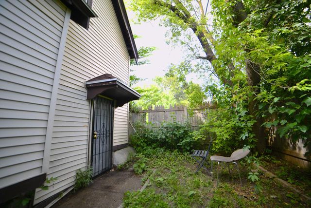 2012 W Burleigh STREET, Milwaukee, WI 53206