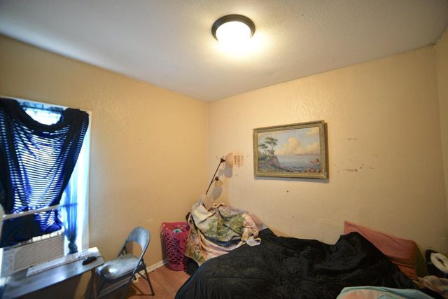 2012 W Burleigh STREET, Milwaukee, WI 53206
