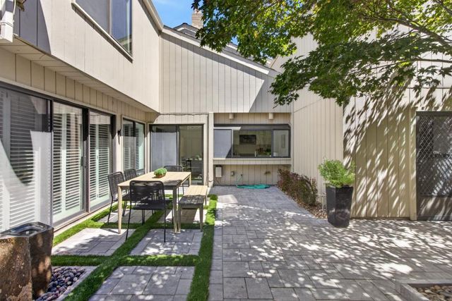 1427 Commons Dr, Sacramento, CA 95825