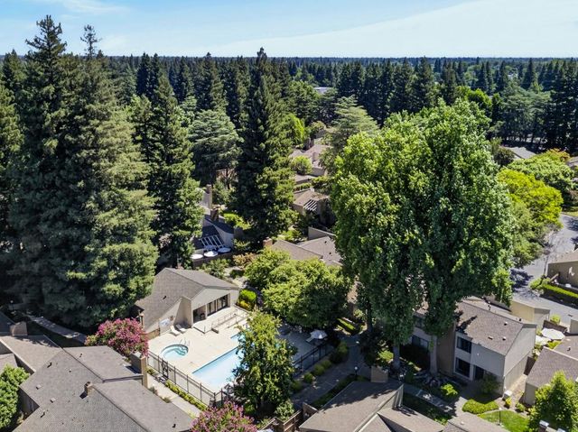 1427 Commons Dr, Sacramento, CA 95825