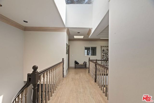 14330 Mulholland Drive, Los Angeles, CA 90077