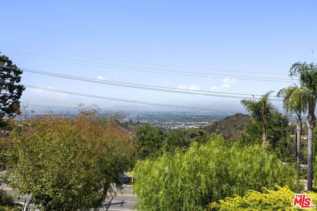14330 Mulholland Drive, Los Angeles, CA 90077
