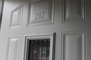 952 S Floyd St 202, Louisville, KY 40203