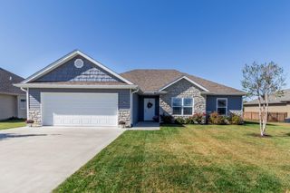 5611 ABERCORN DR, Columbia, MO 65203