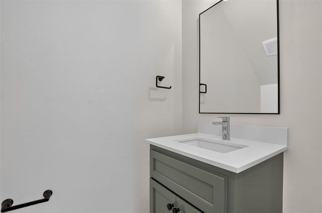 8754 Patriot Drive, Midwest City, OK 73110