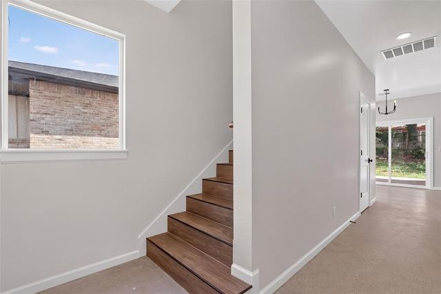 8754 Patriot Drive, Midwest City, OK 73110
