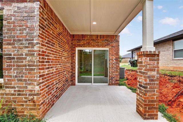 8754 Patriot Drive, Midwest City, OK 73110