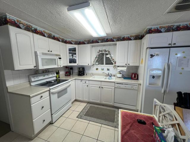 16821 Greenway Court, Desert Hot Springs, CA 92241