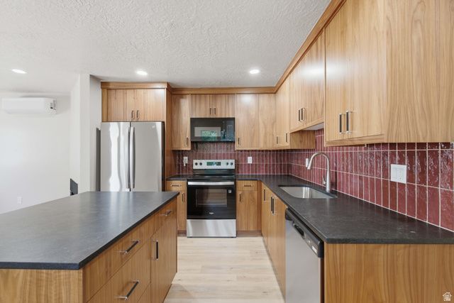 170 E WENTWORTH AVE, South Salt Lake, UT 84115