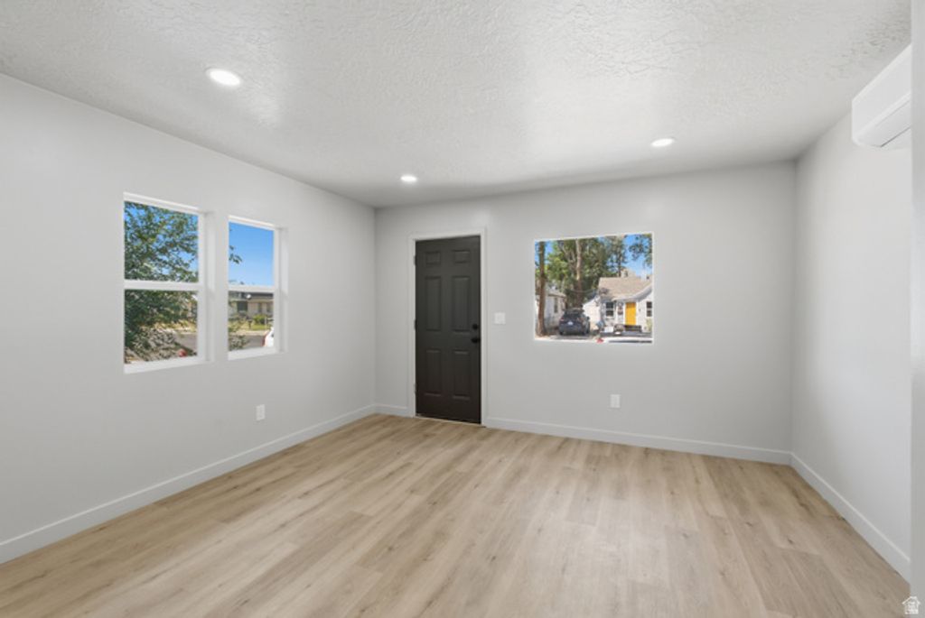 170 E WENTWORTH AVE, South Salt Lake, UT 84115 — photo 5