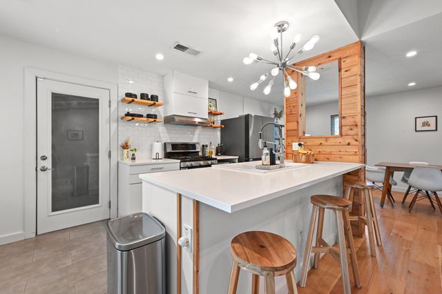 1605 Springer LN, Austin, TX 78758