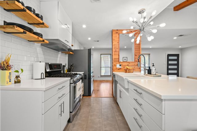 1605 Springer LN, Austin, TX 78758
