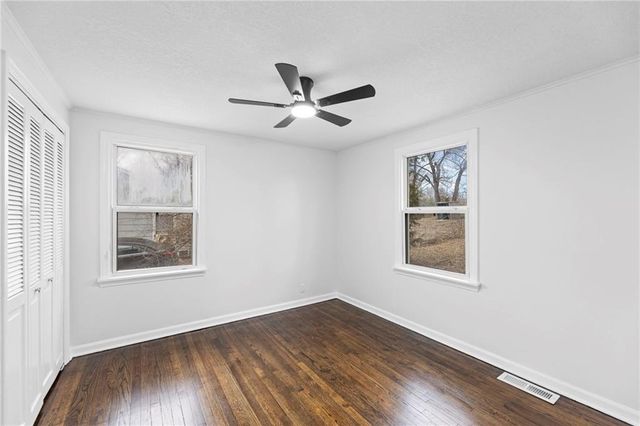 7718 Longwood Avenue, Kansas City, KS 66109