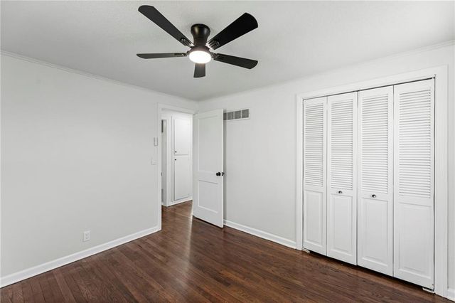 7718 Longwood Avenue, Kansas City, KS 66109