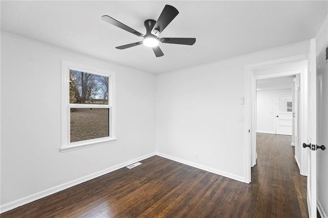 7718 Longwood Avenue, Kansas City, KS 66109