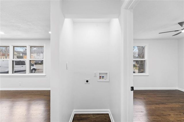 7718 Longwood Avenue, Kansas City, KS 66109