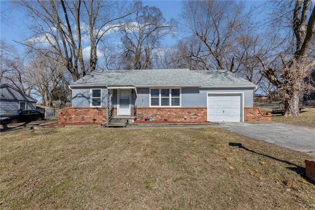 7718 Longwood Avenue, Kansas City, KS 66109