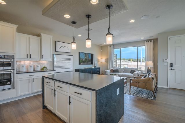 4630 Rail Runner Road, Santa Fe, NM 87507