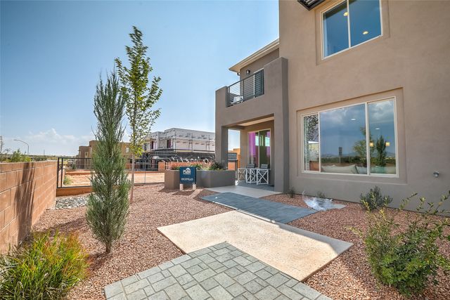 4630 Rail Runner Road, Santa Fe, NM 87507