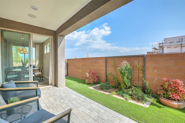 4630 Rail Runner Road, Santa Fe, NM 87507