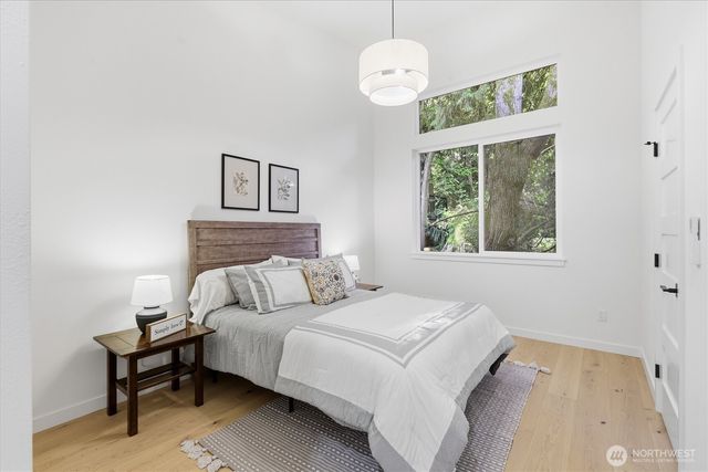 13353 25th Avenue NE, Seattle, WA 98125