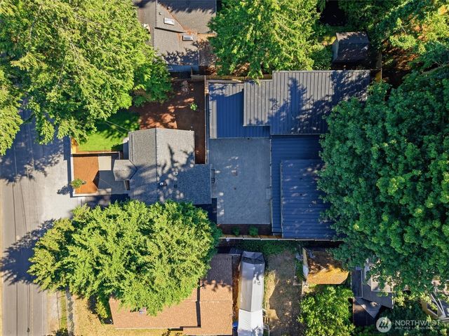 13353 25th Avenue NE, Seattle, WA 98125