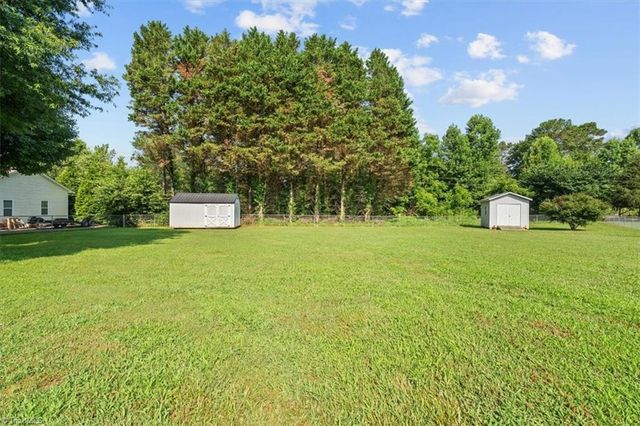116 Winchester Road, Advance, NC 27006