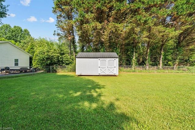 116 Winchester Road, Advance, NC 27006